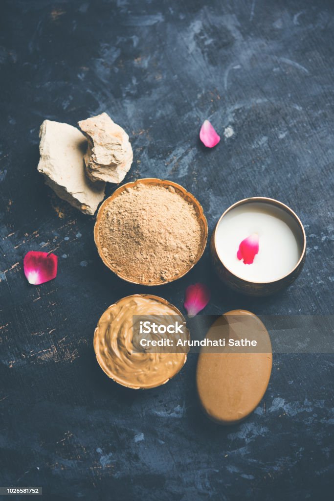Herbal or Ayurvedic face Pack using Multani mitti, milk etc placed with Soap. Image source: iStock
