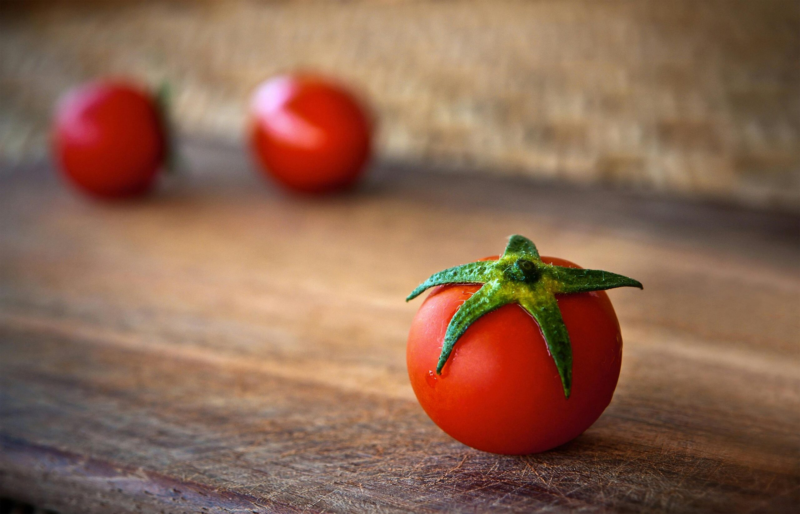 tomato as a skincare agent