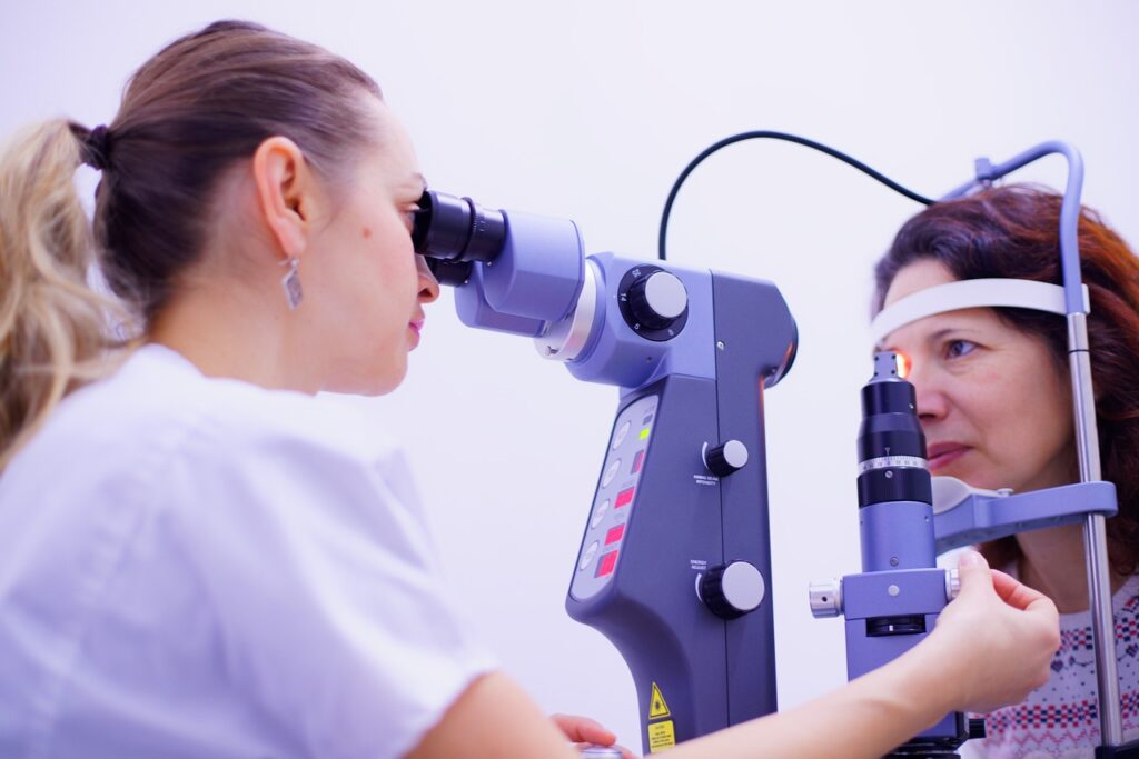 eye health checking. image source pixabay