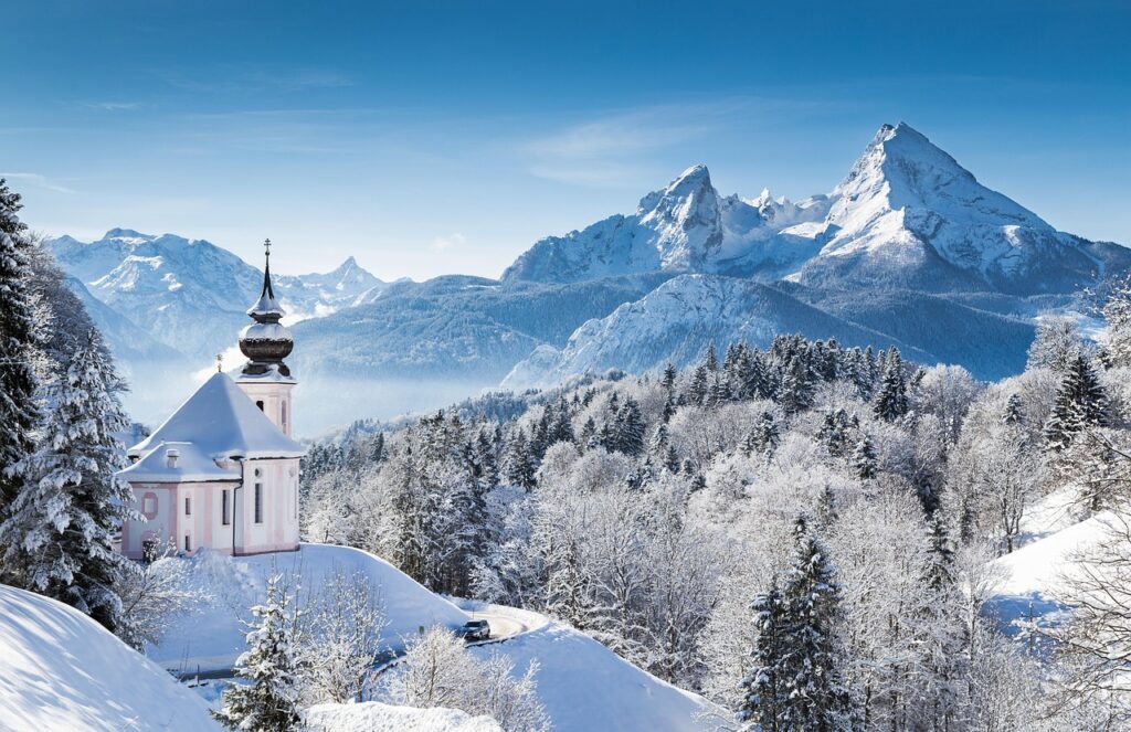 winter season. image source-pixabay